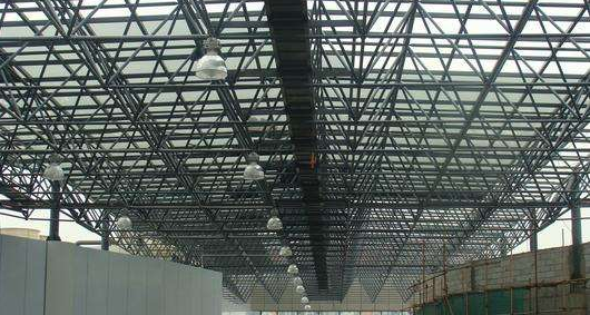 鹿泉听网架公司的名目师阐述其网架的季节个性